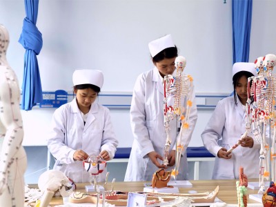 “专业邀约 · 与您详解”丨遂宁首个，争创“医”流！——护理专业