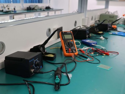 “专业邀约 · 与您详解” | 引导信息潮流，创想未来——电子信息工程技术专业