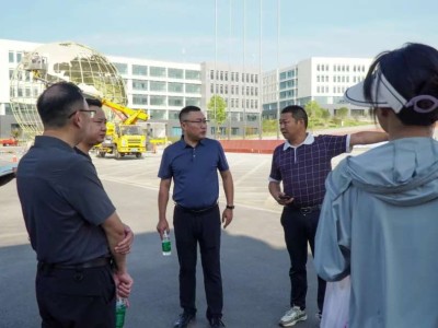 以生为本 以“心”迎新丨刘志东带队检查迎新和开学准备工作