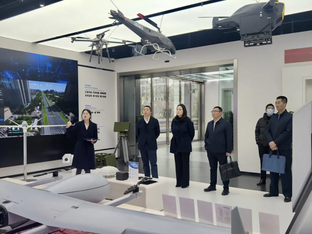 前瞻布局育人才 校企联动蓄动能丨理事长余泳带队赴中国移动（成都）产业研究院开展访企拓岗专项调研