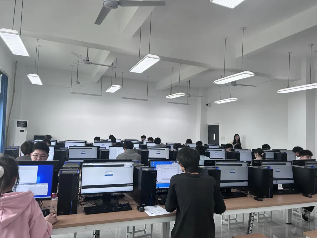 喜报丨我校学生在2025年第十六届蓝桥杯全国软件和信息技术专业人才大赛个人赛省赛（软件赛与电子赛）中荣获22项荣誉