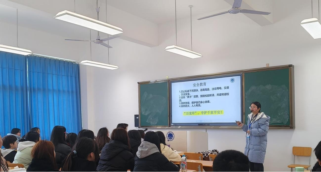 遂宁职业学院扎实推进“开学第一课”安全教育活动，共筑校园安全防线